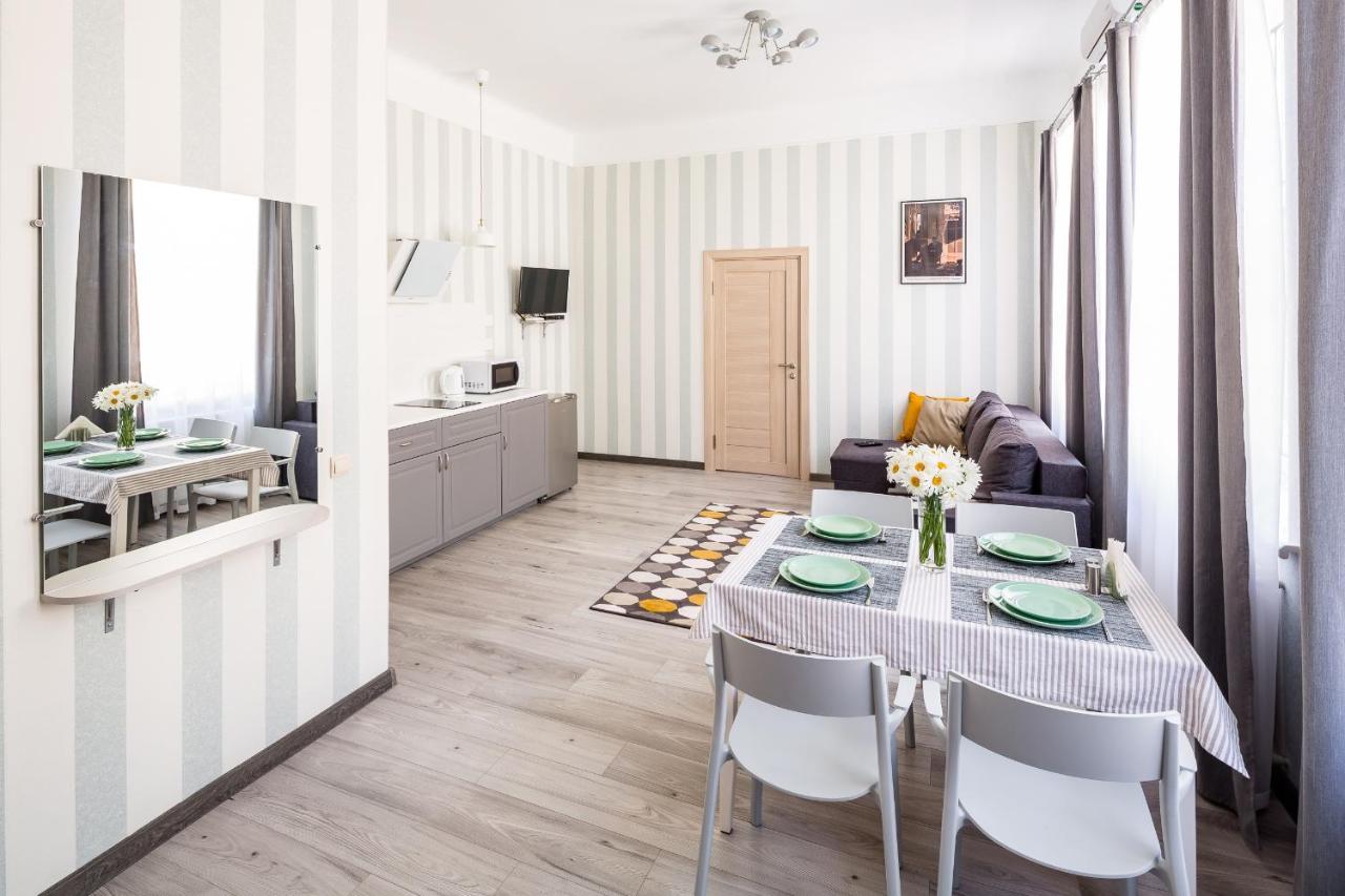 #1 Apartment Лвив Екстериор снимка