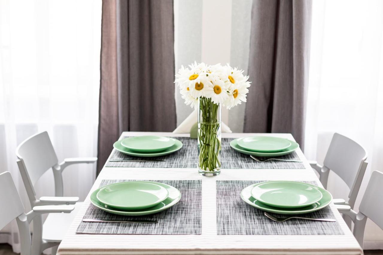 #1 Apartment Лвив Екстериор снимка